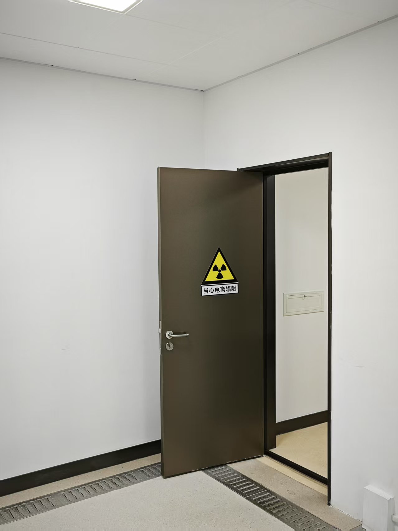 孝感CT室手动单开防护铅门